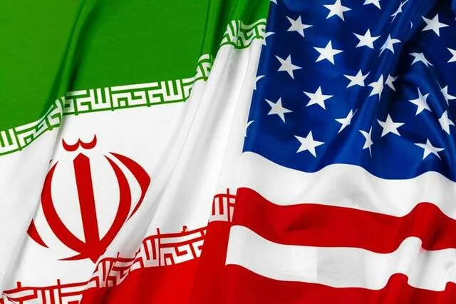 واشنطن وطهران تشرعان في محادثات حاسمة حول هرمز