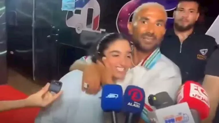 أحمد سعد يمازح ابنته جودي قبل حفل الساحل الشمالي ويستعد لإطلاق ألبومه الإلكتروني