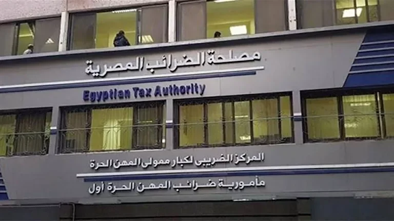 ارتفاع أسعار النفط بعد تخفيضات الإنتاج من أوبك+ وارتفاع الطلب العالمي