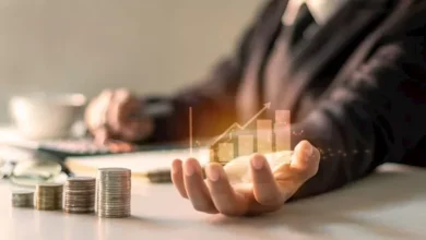 ارتفاع أسعار النفط بعد تخفيضات الإنتاج من أوبك+ وتوقعات بزيادة الطلب العالمي