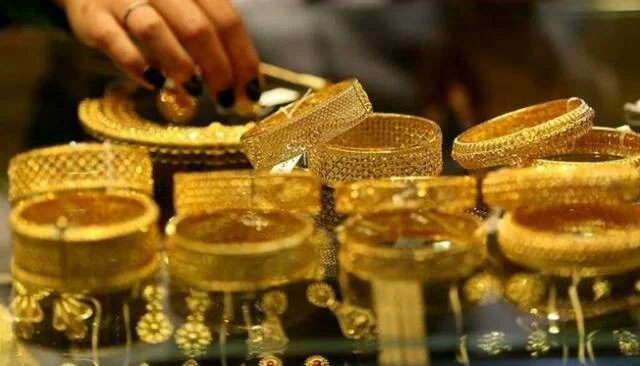 ارتفاع طفيف في الذهب مع انتظار بيانات الوظائف الأمريكية