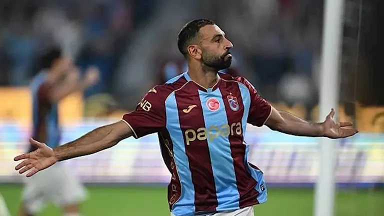 الأهلي يحقق فوزًا مهمًا على الزمالك في قمة الدوري المصري 2-1