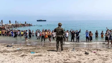 الجيش الإسرائيلي يعلن عن استهداف مواقع لحركة حماس في قطاع غزة