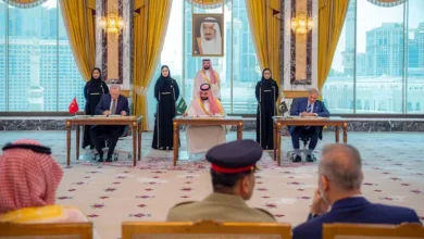الجيش الإسرائيلي يعلن عن استهداف مواقع لحركة حماس في غزة رداً على إطلاق صواريخ