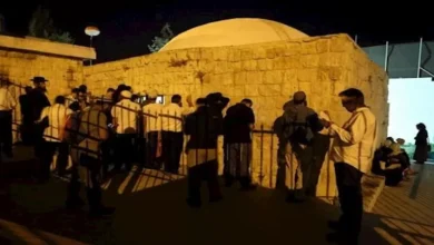 الجيش الإسرائيلي يعلن عن استهداف مواقع لحركة حماس في غزة رداً على الهجمات الصاروخية