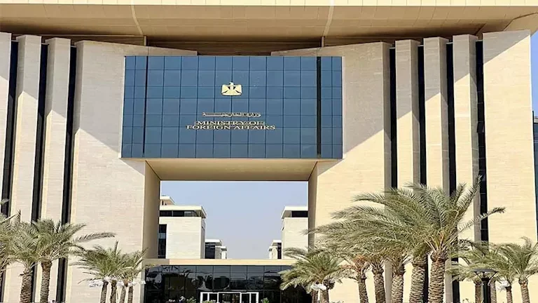 الجيش الإسرائيلي يعلن عن تنفيذ عمليات عسكرية في قطاع غزة رداً على إطلاق الصواريخ