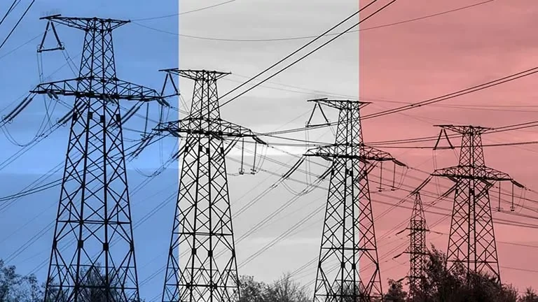 الجيش الإسرائيلي يعلن عن تنفيذ عمليات عسكرية في قطاع غزة رداً على الهجمات الصاروخية