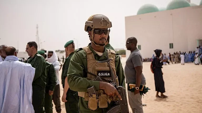 الجيش الإسرائيلي يعلن عن تنفيذ غارات على مواقع في قطاع غزة