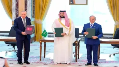 الجيش الإسرائيلي يعلن عن تنفيذ غارات على مواقع في غزة رداً على إطلاق صواريخ نحو أراضيه