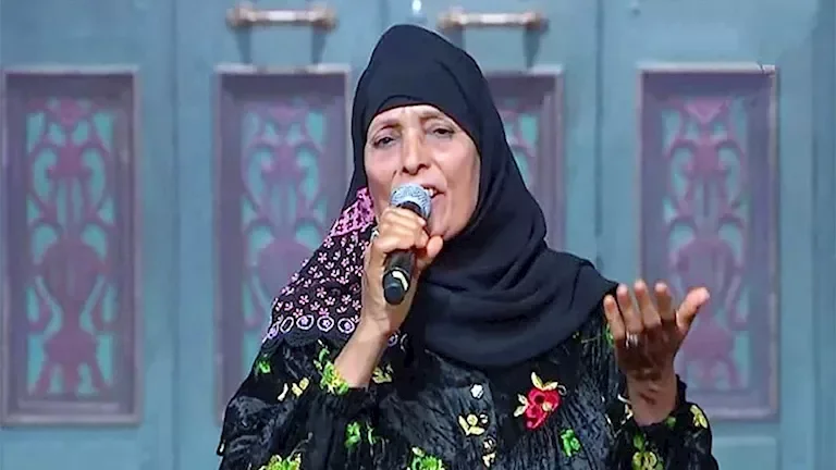 الحاجة نبيلة تطلق أغنيتها الجديدة "شجرة توت" بتصوير فني في الشرقية