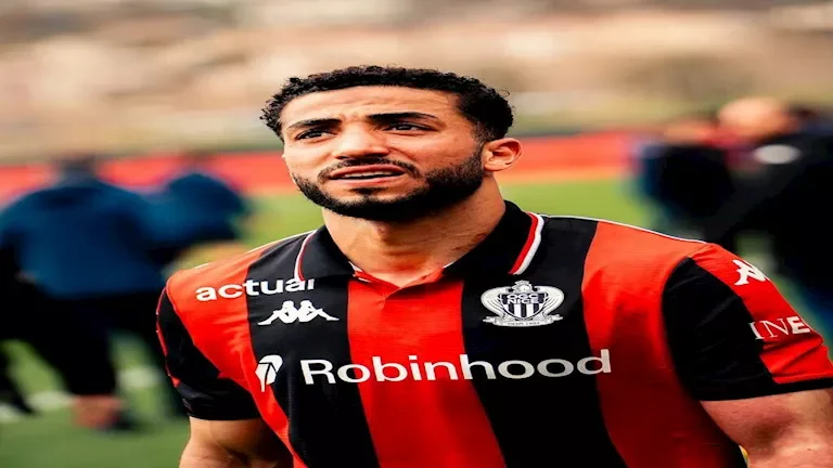 النادي الأهلي يعلن تجديد عقد اللاعب محمد الشناوي حتى 2026