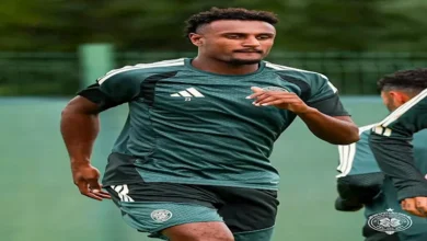 النادي الأهلي يعلن تجديد عقد المدرب السويسري كريستيان جروس لعام إضافي