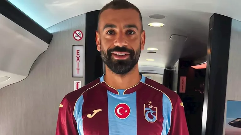 النادي الأهلي يعلن تجديد عقد المدرب بيتسو موسيماني لمدة عامين إضافيين