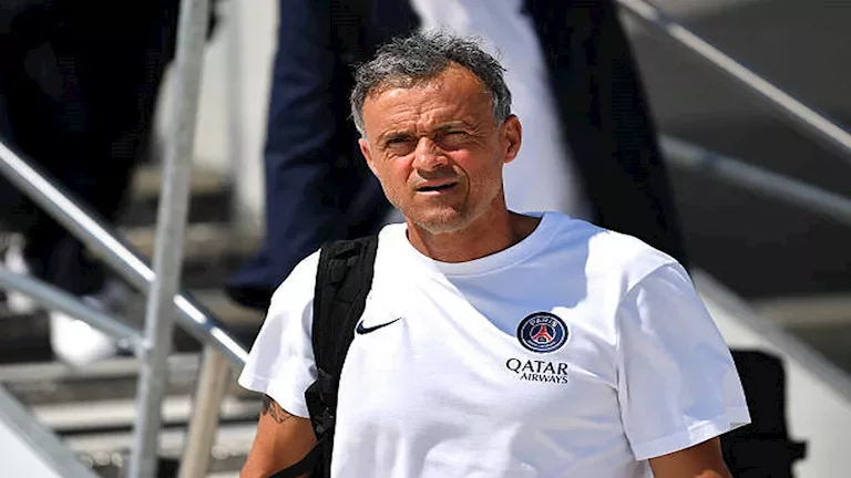 النادي الأهلي يعلن تجديد عقد المدرب ريكاردو سواريش حتى 2025