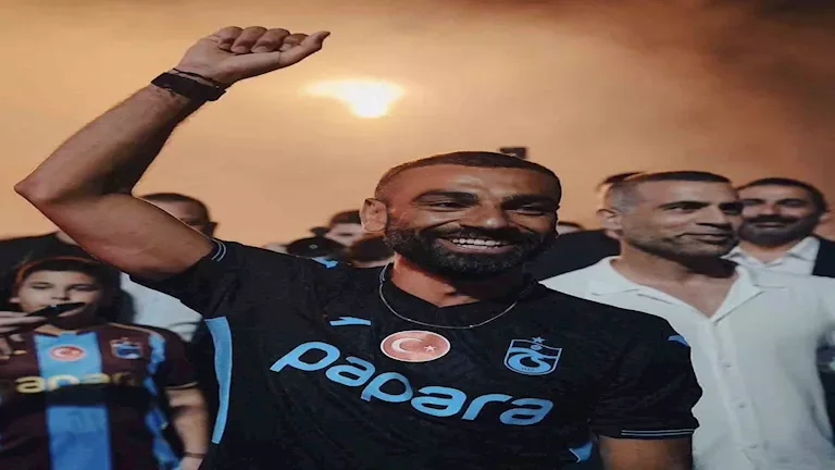 النادي الأهلي يعلن تجديد عقد المدرب مارسيل كولر حتى 2025