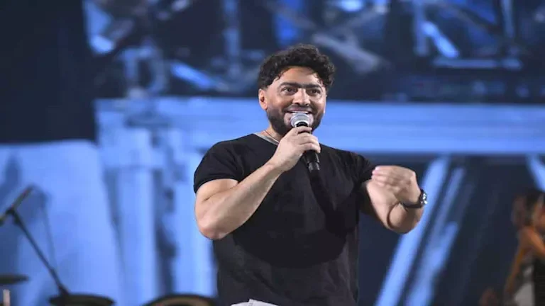 تامر حسني يحيي حفلاً غنائياً في الساحل الشمالي بعد وفاة والده