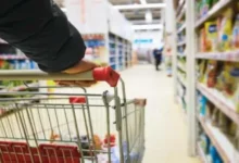 تراجع أسعار النفط بعد ارتفاع مخزونات الخام الأمريكية بنسبة 3.3%
