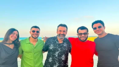 تركي آل الشيخ يشارك صورة مع كريم عبد العزيز وعصام عمر خلال إجازة الصيف