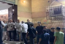حجازي متقال يستقبل المعزين في عزاء والدته بمسجد الحجاز بعد وفاتها