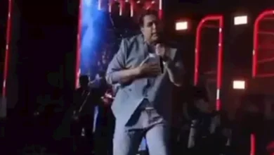 حكيم يحتفل بنجاح حفله في الساحل الشمالي ويستعد لعرض جديد في سيدي عبد الرحمن