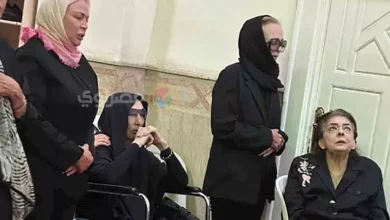 شيع جثمان ياسمين سيف أبو النجا بحضور والدتها نجلاء فتحي وإلهام شاهين