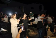 صناع فيلم "محمود التاني" يحتفلون بالعرض الخاص في جدة بحضور جماهيري كبير
