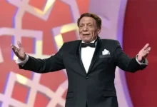 عادل إمام ودلال عبدالعزيز من أبرز نجوم الفن المتخرجين من كليات الزراعة