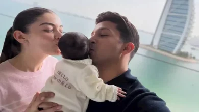 ليلى أحمد زاهر وزوجها هشام جمال يستقبلان طفلتهما الأولى "إيلا"