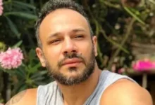 محمد عطية يعلن وفاة والدته عبر حسابه الرسمي على فيسبوك