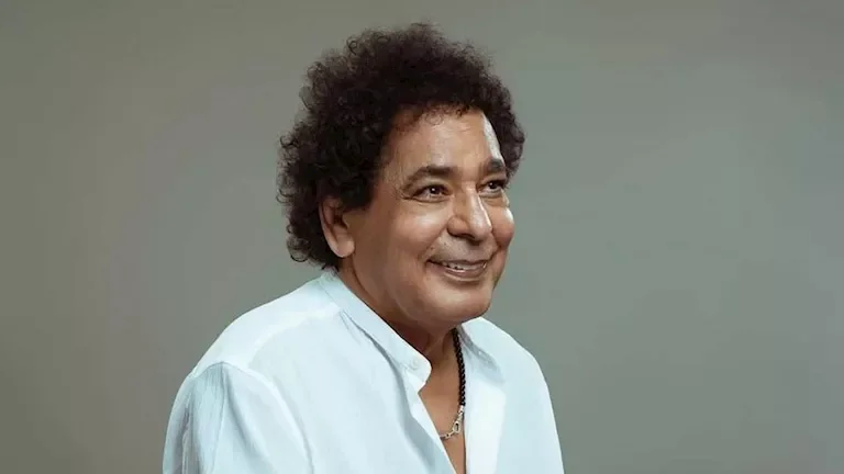 محمد منير يطرح أغنيته الجديدة "يسألوا عنك" مستمداً إلهامه من التراث النوبي