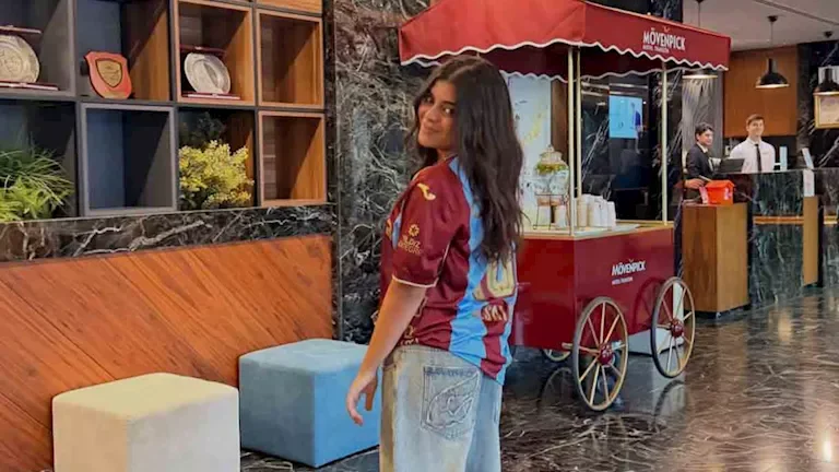 مريم أشرف زكي تدعم محمد صلاح وتشارك صوراً من مباراة طرابزون وباشاك شهير