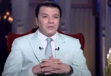 مصطفى كامل يكشف اعتذار محمد رمضان بعد أزمة خلع الملابس في حفل الساحل