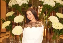 مي عز الدين تتألق بإطلالة صيفية أنيقة مستوحاة من الحضارة الفرعونية على إنستجرام
