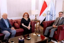 نبيلة عبيد تعود للإذاعة المصرية بمسلسل جديد بعنوان "يا ابنتي لا تحيريني معك"
