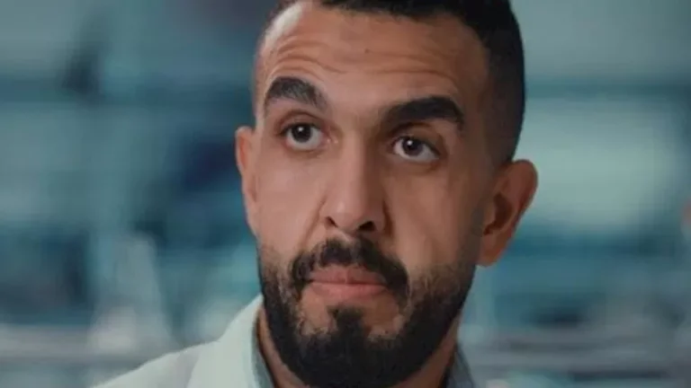 وفاة والدة كريم سامي مؤلف مسلسل "البيت بيتي" وصلاة الجنازة في مسجد النور بالعباسية