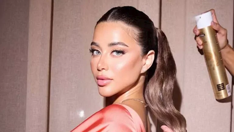 يارا السكري تتألق بفستان جريء في جلسة تصوير جديدة وتشارك صورها مع متابعيها
