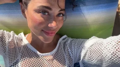 يارا السكري تشارك صورًا جديدة من إجازتها الصيفية وتستعد لطرح فيلم "صقر وكناريا"