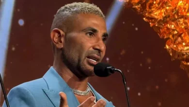 أحمد سعد ينشر صورة طريفة من الثمانينات ويحتفل بجائزتي "الموريكس دور"