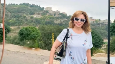 إلهام شاهين تشارك صورًا مع ليلى علوي وصديقاتها على جبل لبنان