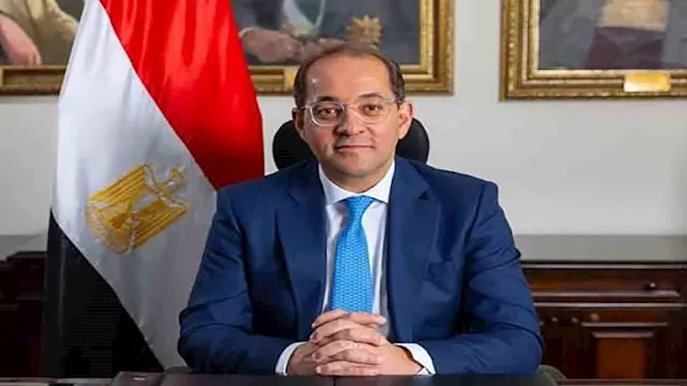 ارتفاع أسعار النفط بعد انخفاض مخزونات الخام الأمريكية إلى أدنى مستوى منذ 2020