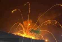 الجيش الإسرائيلي يعلن استهداف مواقع في غزة رداً على إطلاق صواريخ نحو الأراضي المحتلة