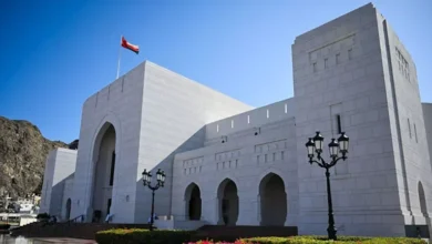 الجيش الإسرائيلي يعلن عن استهداف مواقع لحماس في غزة رداً على إطلاق صواريخ نحو الأراضي المحتلة