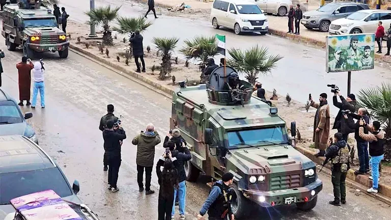 الجيش الإسرائيلي يعلن عن استهداف مواقع في غزة رداً على إطلاق صواريخ باتجاه الأراضي المحتلة