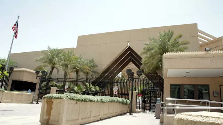 الجيش الإسرائيلي يعلن عن تصعيد عسكري في غزة ويستهدف مواقع لحماس