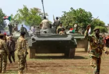 الجيش الإسرائيلي يعلن عن تنفيذ عمليات عسكرية في قطاع غزة رداً على الهجمات الصاروخية
