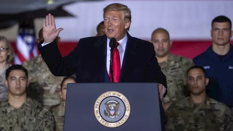 الجيش الإسرائيلي يعلن عن تنفيذ عمليات عسكرية في قطاع غزة رداً على إطلاق الصواريخ