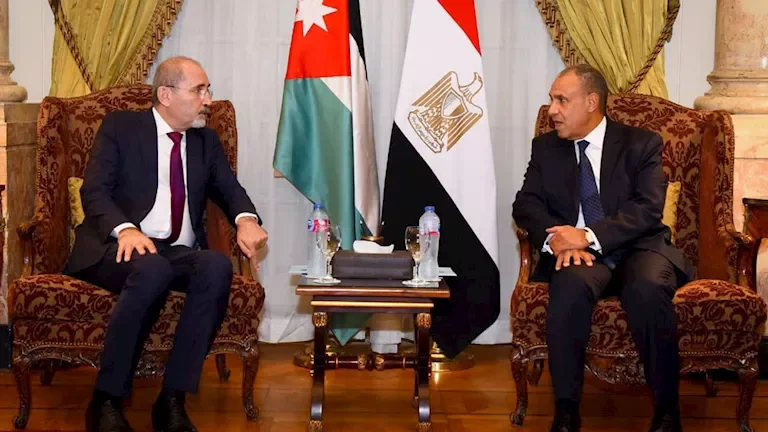 الجيش الإسرائيلي يعلن عن تنفيذ غارات جوية على مواقع في قطاع غزة
