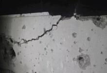الجيش الإسرائيلي يعلن عن تنفيذ غارات على مواقع في قطاع غزة رداً على إطلاق صواريخ نحو أراضيه