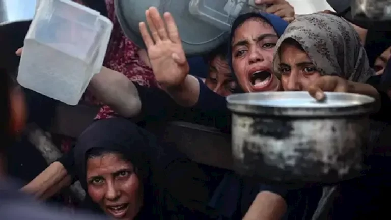 الجيش الإسرائيلي يعلن عن تنفيذ غارات على مواقع في قطاع غزة بعد تصعيد التوترات