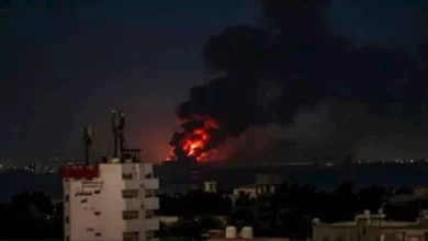 الجيش الإسرائيلي يعلن عن تنفيذ غارات على مواقع في قطاع غزة رداً على إطلاق صواريخ